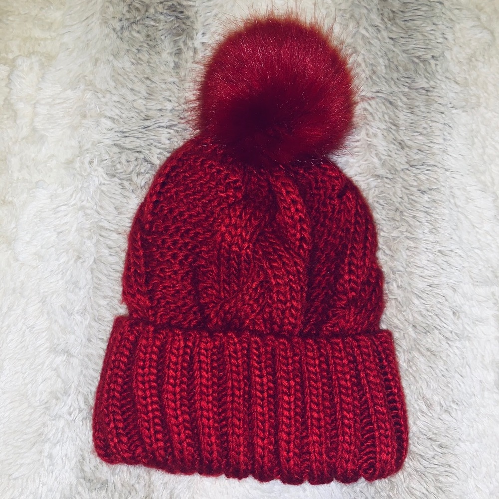 Women’s Red Cable Knit Beanie with Faux Fur Pom